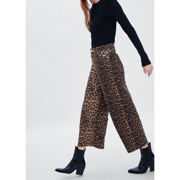 NEW Zara Leopard Mid-Rise Wide Leg Culotte Jeans - Picture 2 of 7